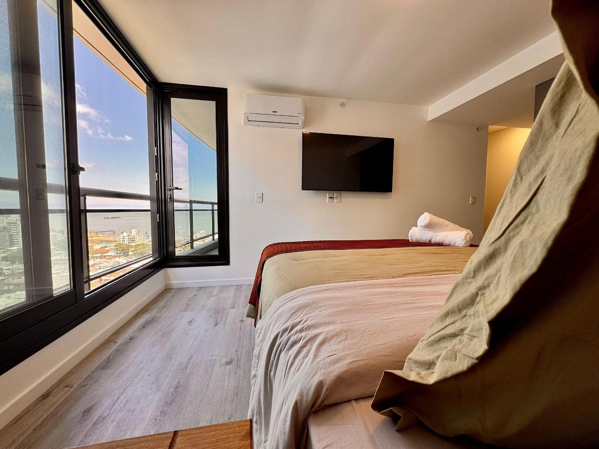 De Luxo Com Vista O Mar Em Buceo Montevideo