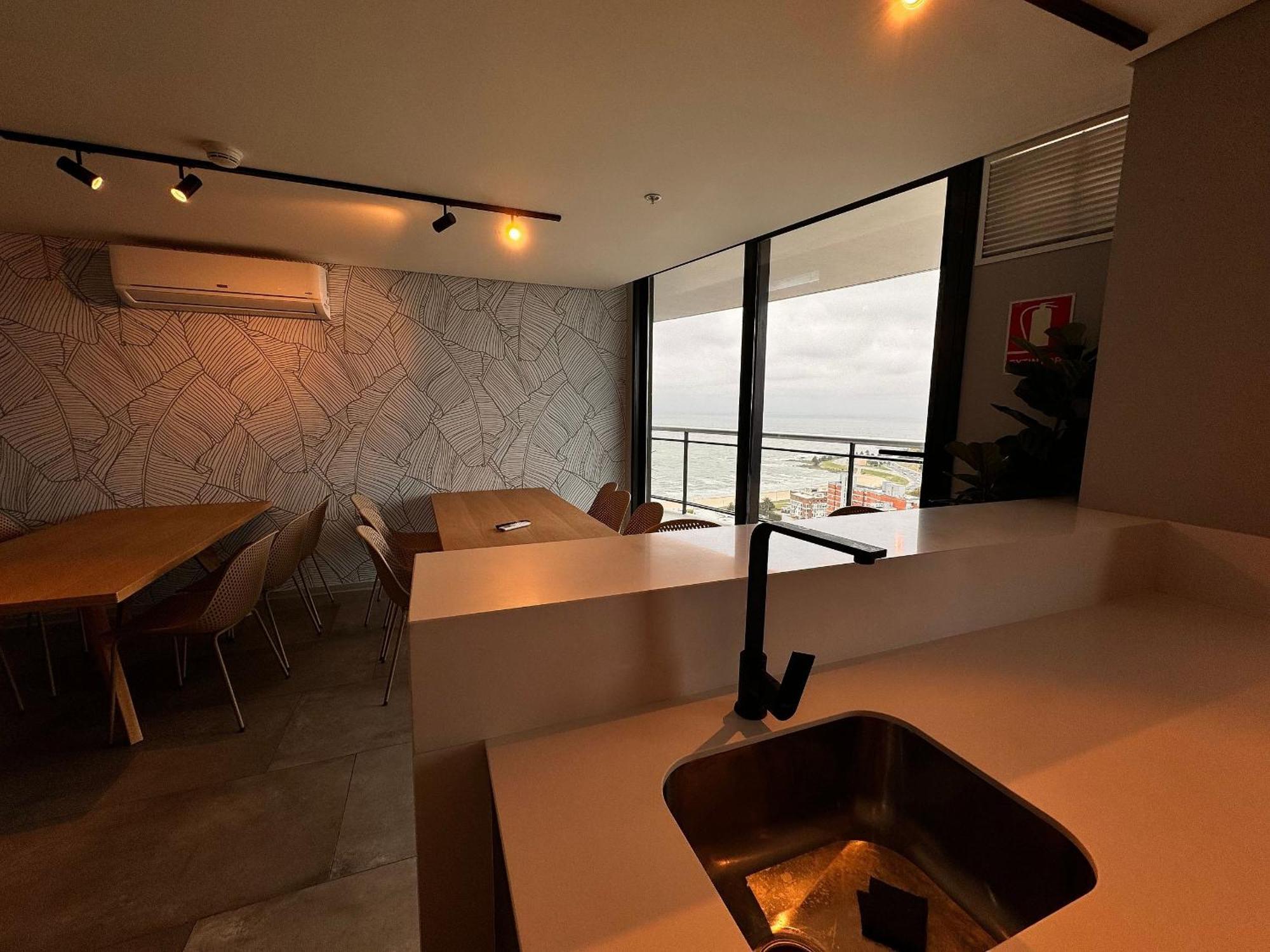 Apartamento De Luxo Com Vista O Mar Em Buceo Montevideo