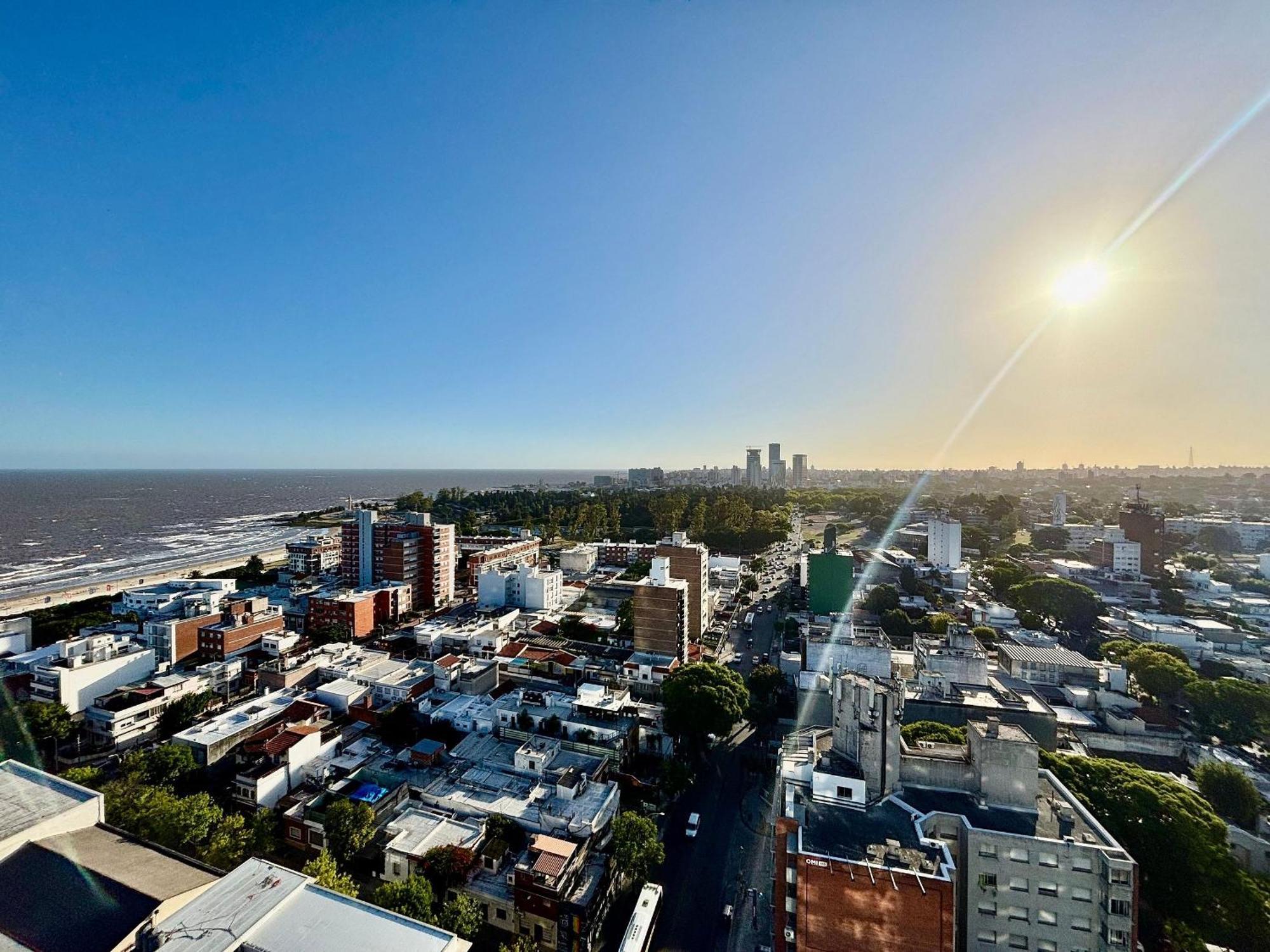 Apartamento De Luxo Com Vista O Mar Em Buceo Montevideo